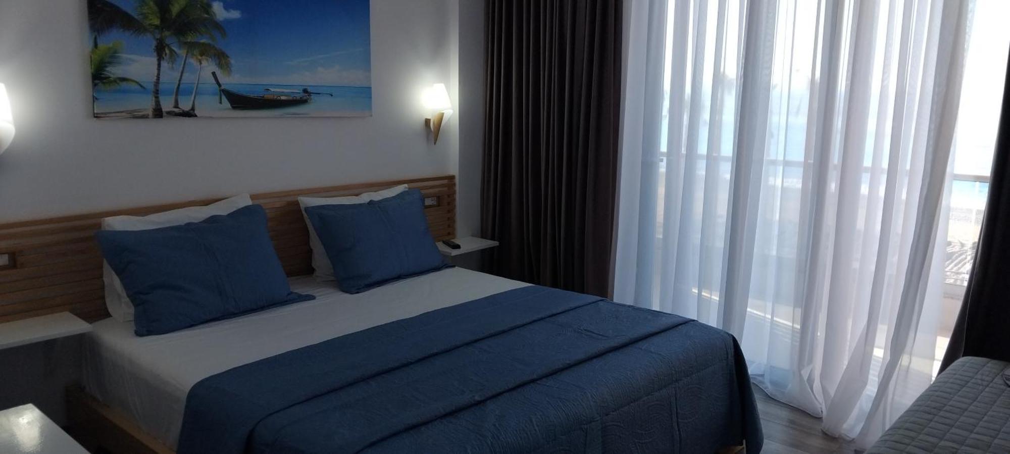 Anxhelos Hotel Himare Exterior photo